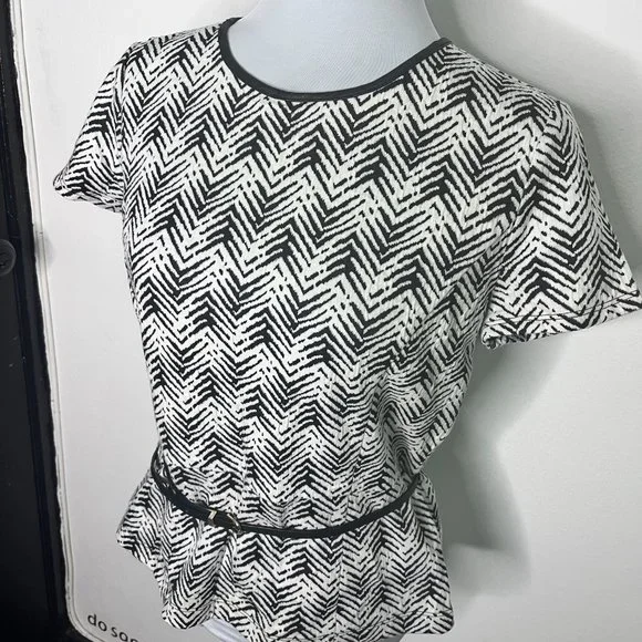 Liz Cliaborne Career Zebra Like Pattern Short Sleeve Top Size M - Picture 4 of 8